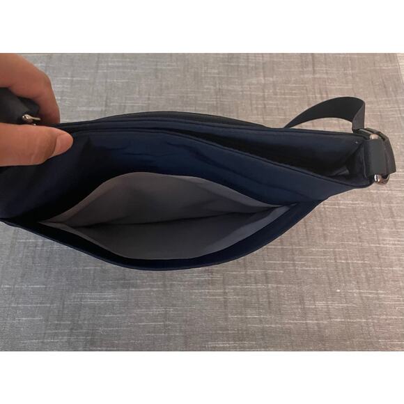 New TUMI Tyler Voyageur Womens Indigo Blue Crossbody - Picture 11 of 14